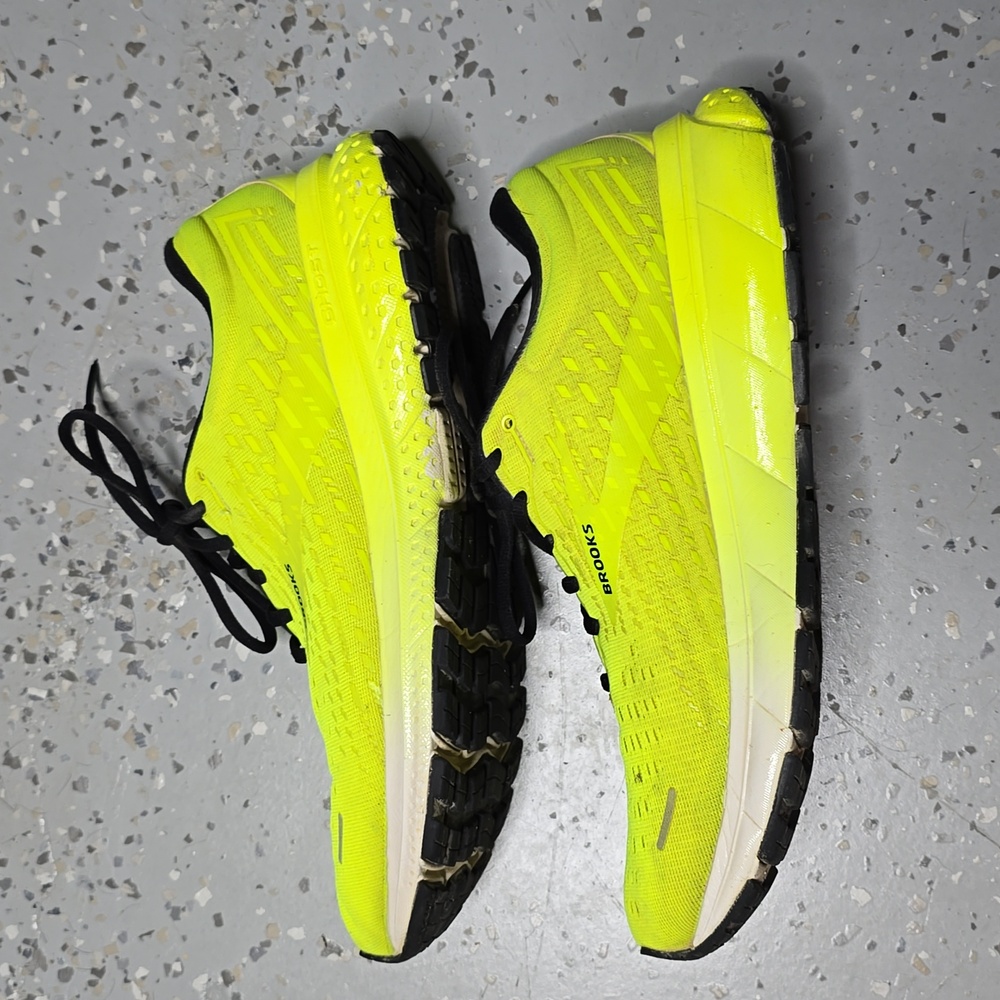 Brooks Ghost 13 Neon Yellow and Black Running Sneakers - Picture 2 of 9
